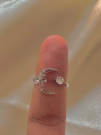 Dreamy Moon Ring